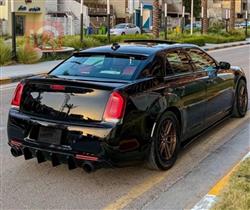 کرایسلەر 300